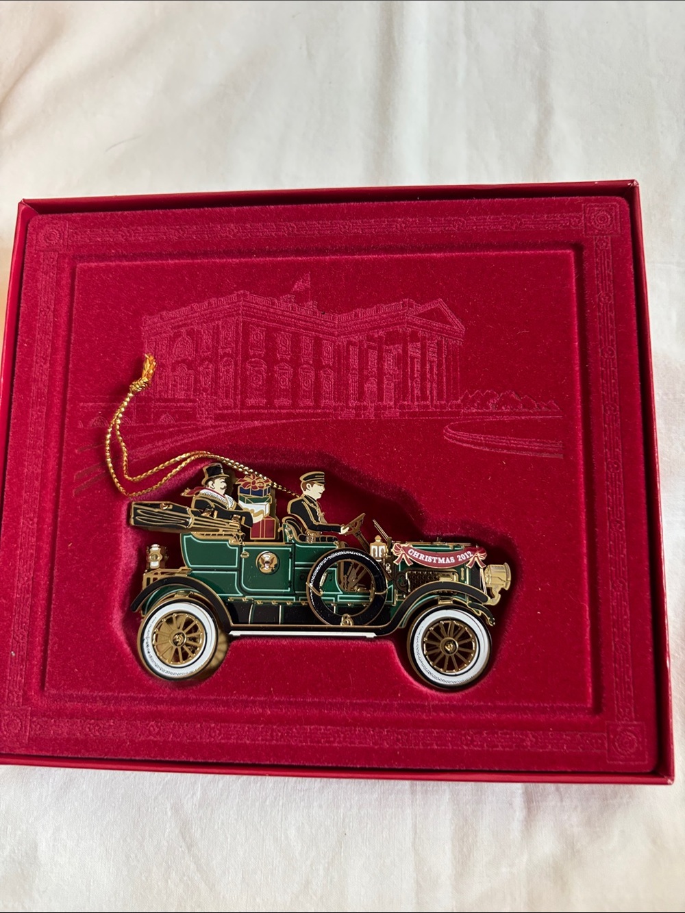 White House Historical Assoc. 2011 Holiday Classic Green Vintage Car Ornament